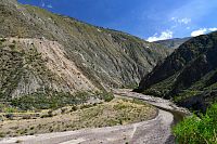 Peru - krajina mezi městy Ayacucho a Huancayo