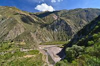 Peru - krajina mezi městy Ayacucho a Huancayo