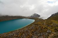 Peru - pohoří Huaytapallana, laguna Hatunqucha