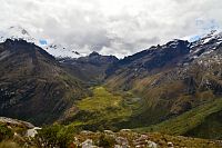 Peru - Národní park Huascarán, výhled ze silnice Punta Olimpica na Huascarán