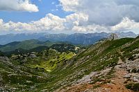 Slovinsko - Julské Alpy: hřeben Štapce – Vrata, pohled zpět k Bohinjským horám