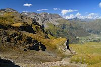 Rakousko - Vysoké Taury: výhled od Hagener Hütte směrem k údolí Weißbachtal a Naßfelder Tal