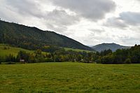 Slovensko - Kysucké Beskydy: návrat přes louky zpět k Vychylovce