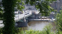 Pohled na most z Letenských sadů