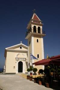 Kostel na vyhlídce ve městě Zakynthos. 