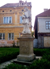 Uherský Ostroh - pomníky, kříže