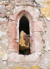 původní gotické okno v severní stěně