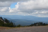 Pohled od Crater Lake na severozápad