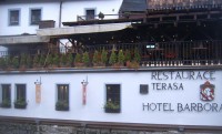 Restauraci a hotel Barbora jsem už na netu nedohledala, na adrese Široká 89 jsem našla restauraci Leyla