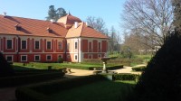 Palác princů v zámecké zahradě