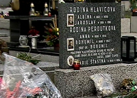 Hrob Bohumila Peroutky na hřbitově ve Vsetíně.