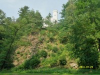 Pohled od řeky Blanice na Starý hrad 