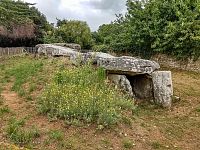 Bretaň - Locmariaquer - po dolmenech v okolí