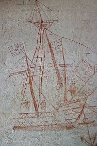 Kresby na stěně kostela svatého Kolumbána v Carnacu