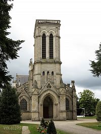 Kostel svatého Josefa v Pontivy