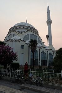 Mešita Xhamia Ebu Beker poblíž centra Shkodry.