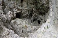 Ústí Černé jeskyně.