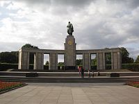 Sovětský památník v Tiergartenu