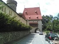 Bechyňská brána a věž Kotnov
