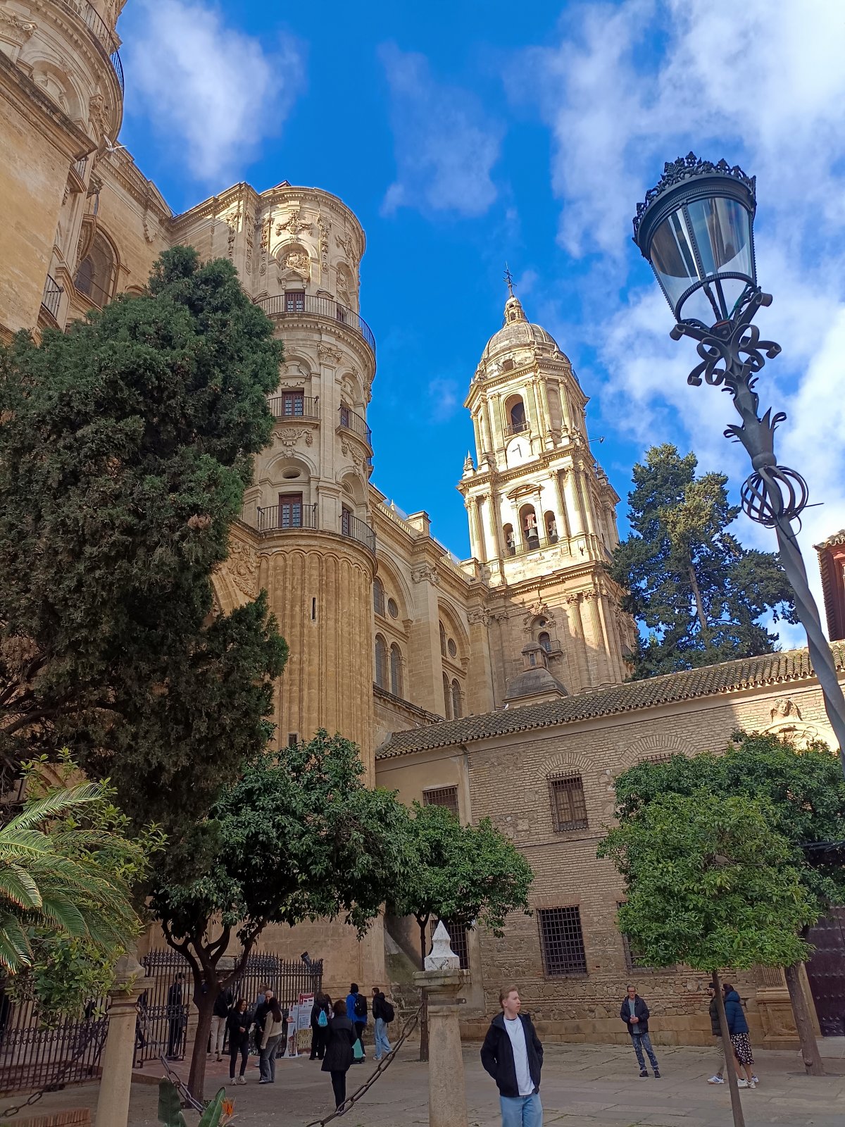 Malaga- katedrála, parky, pláže, Muzeum ruského umění