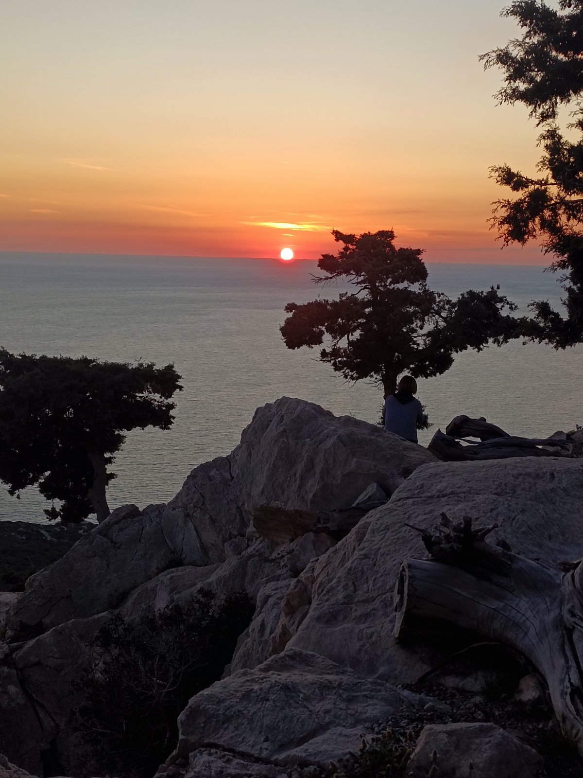 Rhodos- 8, hrad Monolithos při západu slunce