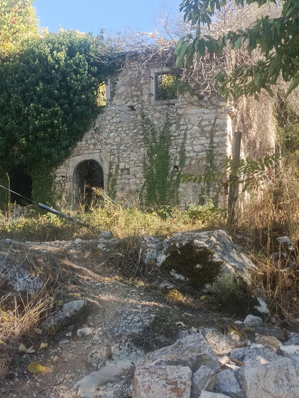 Corfu říjen- 7. Old Perithia