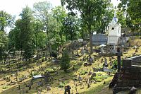 Vilnius. Panorama Rasos hřbitova. Jeho celková plocha činí 10,8 hektarů :O. Je to místo vhodné pro horskou turistiku :D