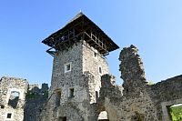 Věž tajemného hradu