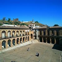 Plaza Mayor, Alcaraz - ALBACETE - CASTILLA-LA MANCHA © Turespaňa