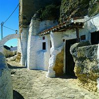 Casas-Cuevas, Chinchilla de Montearagón - ALBACETE - CASTILLA-LA MANCHA © Turespaňa