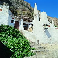 Casas-Cuevas, Chinchilla de Montearagón - ALBACETE - CASTILLA-LA MANCHA © Turespaňa