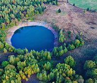 Areál bývalého dolu v Měděnci