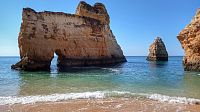 Portugalsko - Algarve - krásné treky po pobřeží a zajímavé pláže s útesy