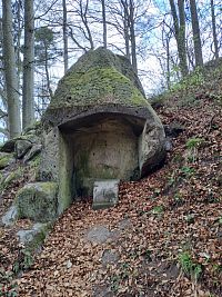 A druhá kaplička v podhradí