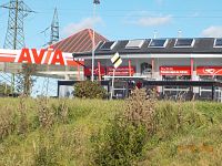 Benzinka Avia v městě Gmund, kde lze i vsadit sázky od www.win2day.at/lotterie ( je vzdálená asi 500 metrů od lázní).