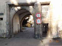 Novohradská brána - detail.