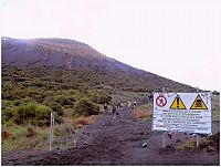 Gran Cratere, varování na začátku výstupové cesty