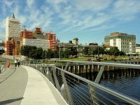 Guildhall z Piece Bridge