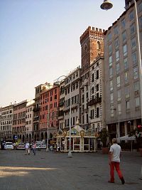 Genova, Sotoripa