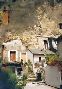 Amboise, skalní obydlí