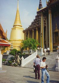 Grand Palace, Phra Mondhob a Phra Siratana Chedi
