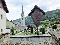 Gmünd in Kärnten, hřbitov a městské hradby