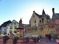 Eguisheim, hrad a kaple Saint-Leon
