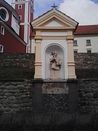 25. výklenková kaplička sv.Jana Nepomuckého v Pacově.