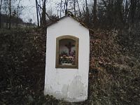 3. kaplička u mostu přes Novodvorský potok.