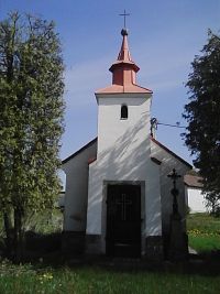 10. Kaplička v Lešově -  stavba byla započata roku 1939, po dobu okupace ustala, dokončena byla roku 1946.