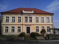 5. Bývalá škola v Dobré Vodě z roku 1905.