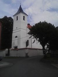 49. Od roku 1365 se v Újezdě připomíná farní kostel sv. Matouše.