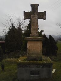 1. Kamenný kříž z roku 1859 v Lidkovicích.