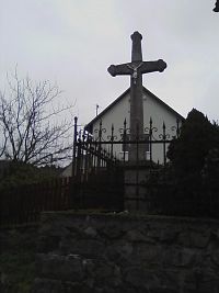 20 Kamenný kříž z roku 1852.
